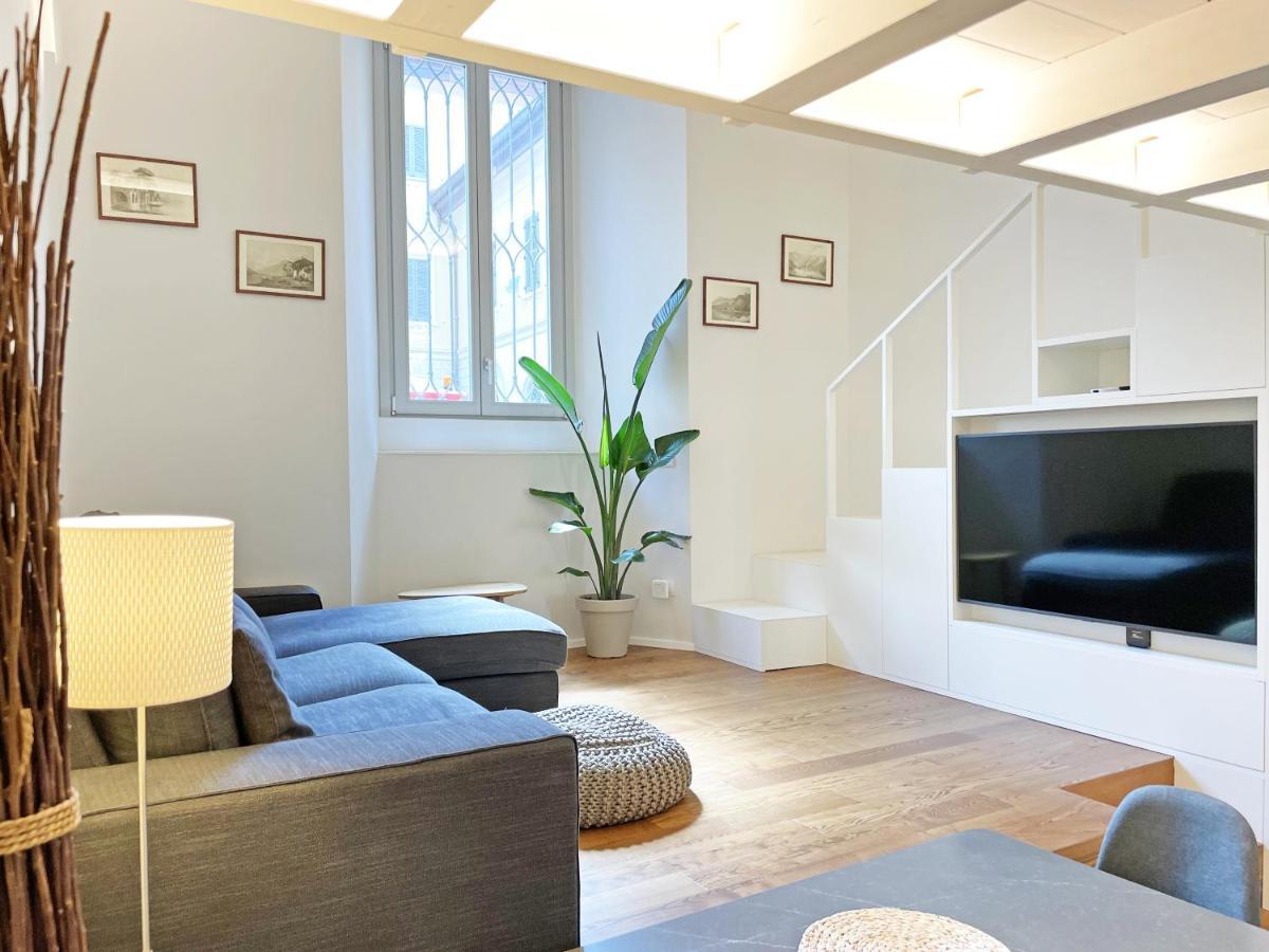 "La Portineria" Charming Apartment Old Town Como Lake المظهر الخارجي الصورة